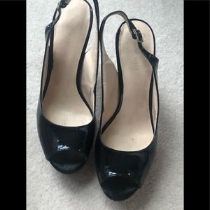 Nine West patent leather sling back heels 9